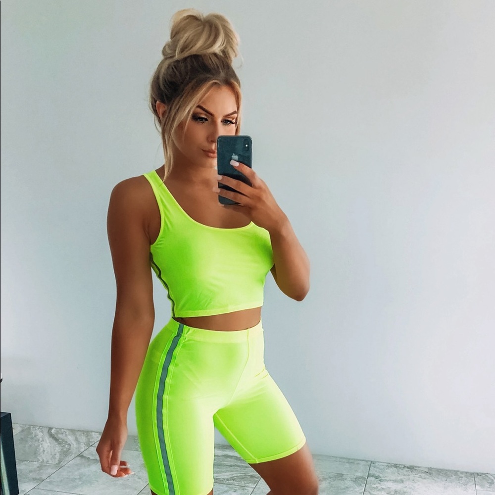Get It Girl Sports Bra:Neon Lime